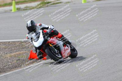 media/Mar-05-2023-TrackXperience (Sun) [[a95d40e56a]]/Group 2/session 2 turn 4/